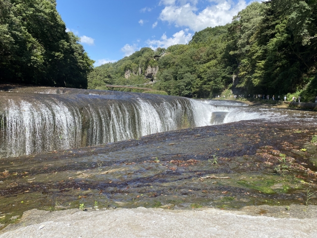 群馬県の名所 吹割の滝｜夏におすすめの観光スポット